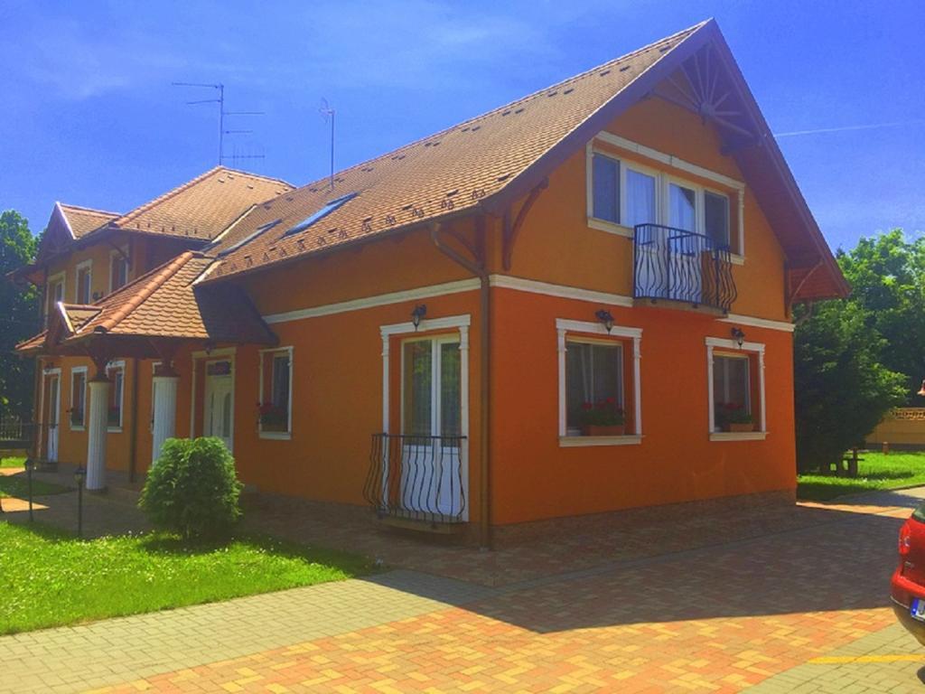 Horváth Vendégház Oroshaza Ngoại thất bức ảnh